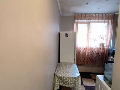 квартира за адресою Тракторобудівників, 100