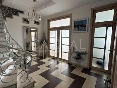квартира за адресою Дмитрівська вул., 69