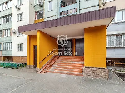 квартира за адресою Наталії Ужвій вул., 5