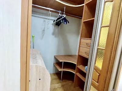 квартира за адресою Академіка Корольова вул., 20