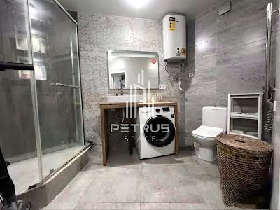 квартира за адресою Софії Русової вул., 3