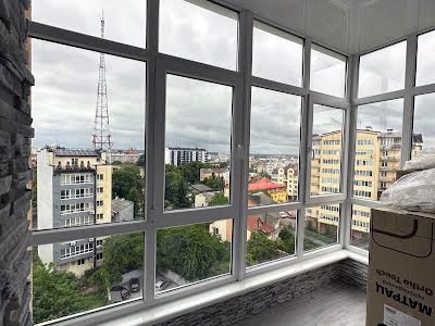 квартира за адресою Андрія Мельника вул., 10