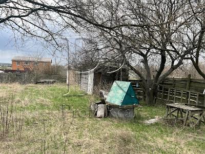 участок по адресу Польова вулиця, 24
