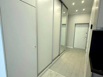 квартира за адресою Центральна вул., 21
