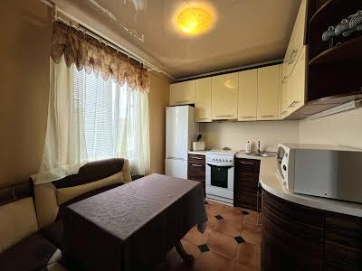 квартира за адресою Саласюка вул., 66