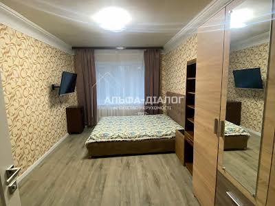 квартира за адресою Академіка Доброхотова вул., 12