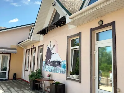 комерційна за адресою осіння, 3