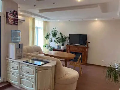 квартира за адресою Регенераторна вул., 4к2