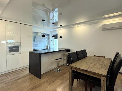 квартира за адресою проспект Миру, 21