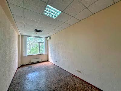 коммерческая по адресу Заводская, 3