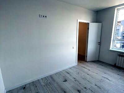 квартира за адресою Топольна вул., 4г