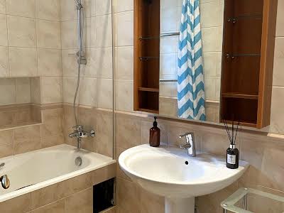 квартира за адресою Госпітальна вул., 1а