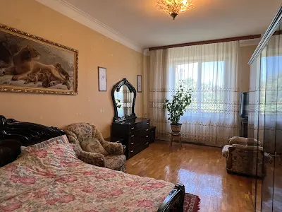 квартира по адресу Ялтинская ул., 12/11