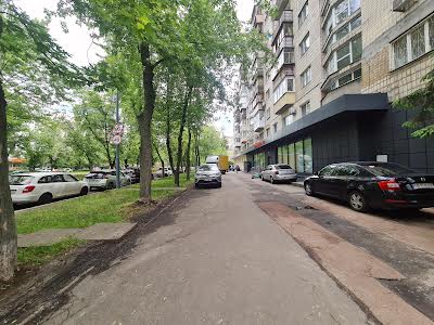 квартира за адресою Русанівський бульв., 4