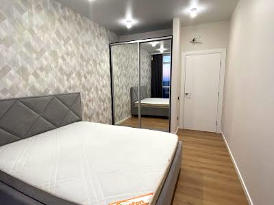 квартира за адресою Академіка Філатова вул., 2/2