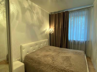 квартира за адресою Пастера вул., 21