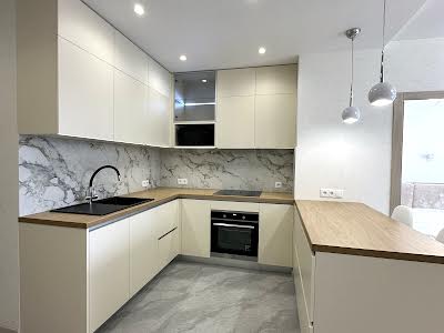квартира за адресою Драгоманова вул., 31-А