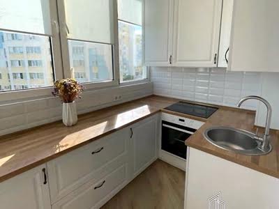 квартира за адресою Боголюбова вул., 33