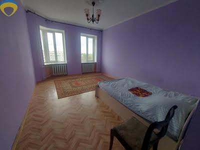 квартира за адресою Тополина вул., 30