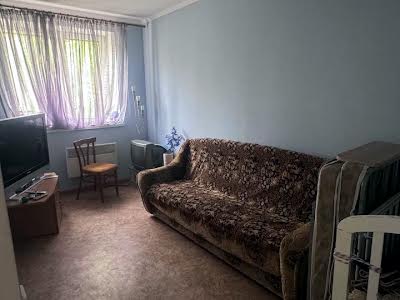 дом по адресу с. Протопоповка, Середня, 82