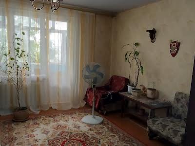 квартира по адресу Квітнева ул., 4а
