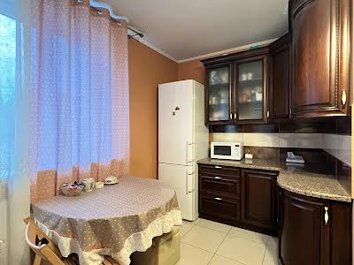 квартира за адресою Івасюка вул., 50а