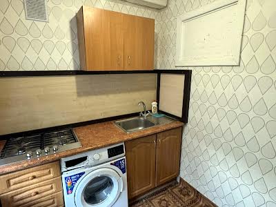 квартира за адресою Леся Курбаса просп., 15