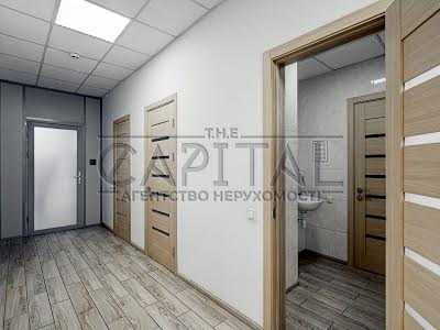 коммерческая по адресу Кловский спуск, 5