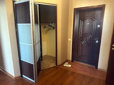 квартира за адресою Анни Ахматової вул., 35