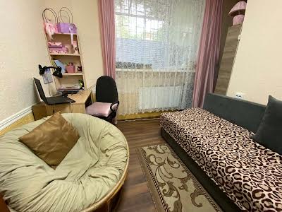 квартира за адресою Тищенка вул., 21-В