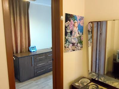 будинок за адресою Дніпроводська вул.