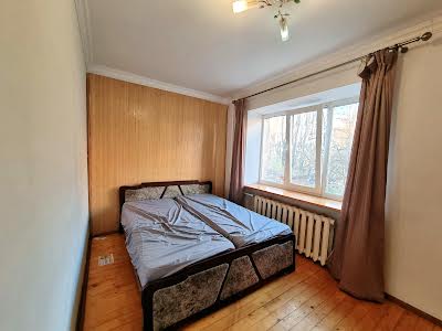 квартира за адресою Святослава Хороброго вул., 8