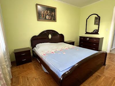 квартира за адресою Стадіонна вул., 6а