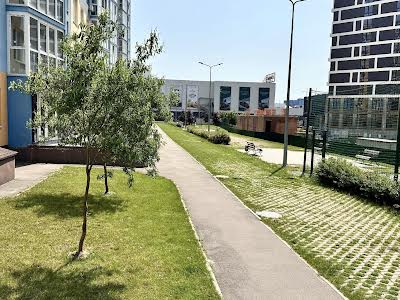 квартира за адресою Берковецька вул., 6