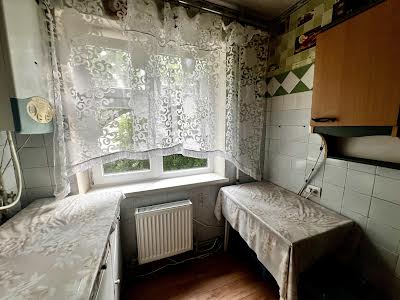 квартира за адресою Яновського вул., 157