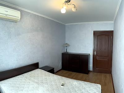 квартира за адресою Космонавта Поповича вул. (Космонавта Волкова), 2