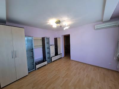 квартира за адресою Репіна, 18