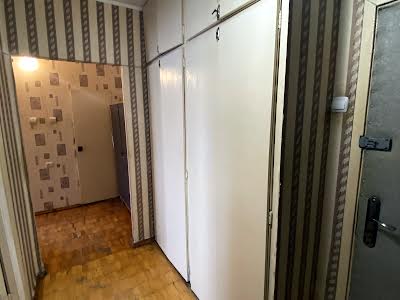 квартира за адресою Срібнокільська вул., 14