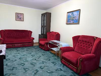 квартира за адресою Стадіонна вул., 6а