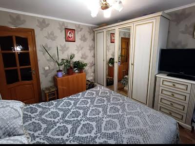 квартира за адресою молодіжна, 5