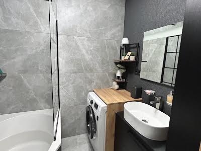 квартира по адресу Амосова ул., 4