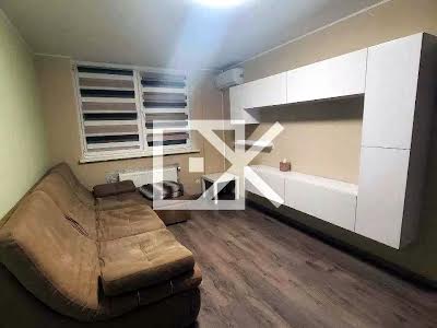 квартира за адресою Соломії Крушельницької вул., 13