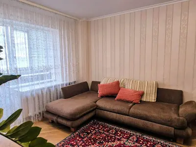 квартира по адресу Ревуцкого ул., 44-Б