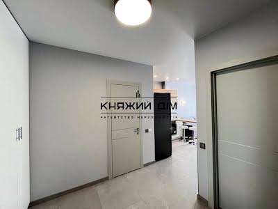 квартира за адресою Дніпровська набережна вул., 17В