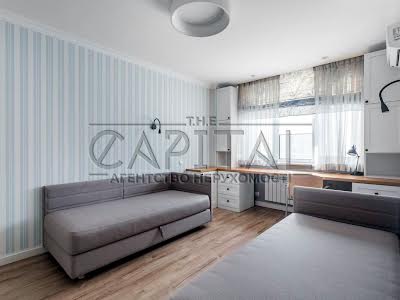 квартира за адресою Федора Ернста вул., 16