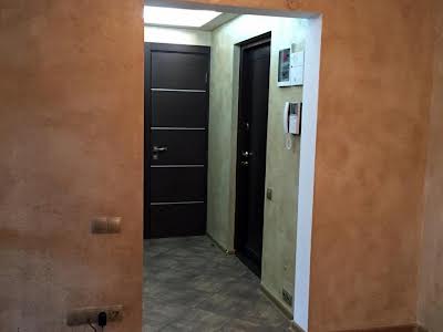 квартира за адресою Оноре де Бальзака вул., 4-А