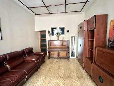 квартира за адресою Водна вул., 4