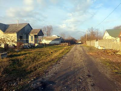 участок по адресу с. Ивановка, Польова