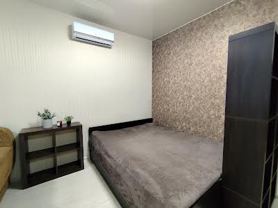 квартира за адресою Сонячна вул., 3