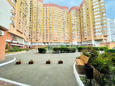 квартира за адресою Олександра Мишуги вул., 2